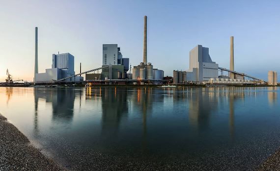 Beyond Renewables, Low-Carbon Investing Eyes Energy Efficiency